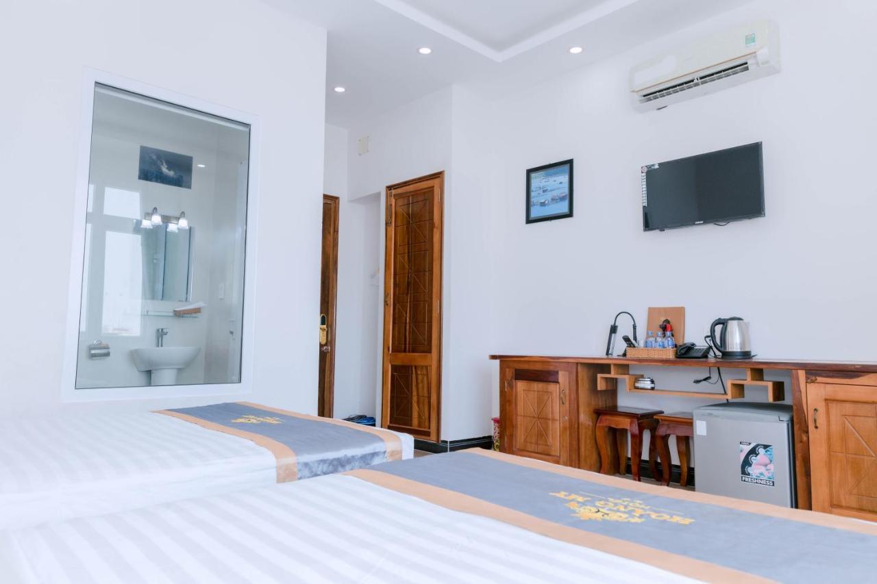 Khach San Hoang My Hotell Tuy Hoa Exteriör bild