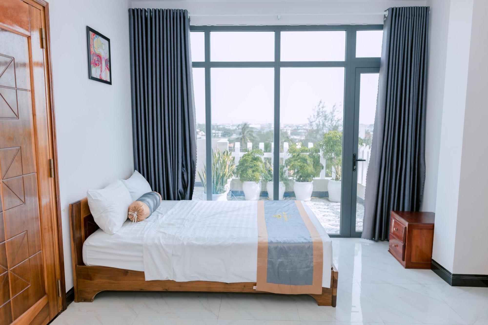 Khach San Hoang My Hotell Tuy Hoa Exteriör bild