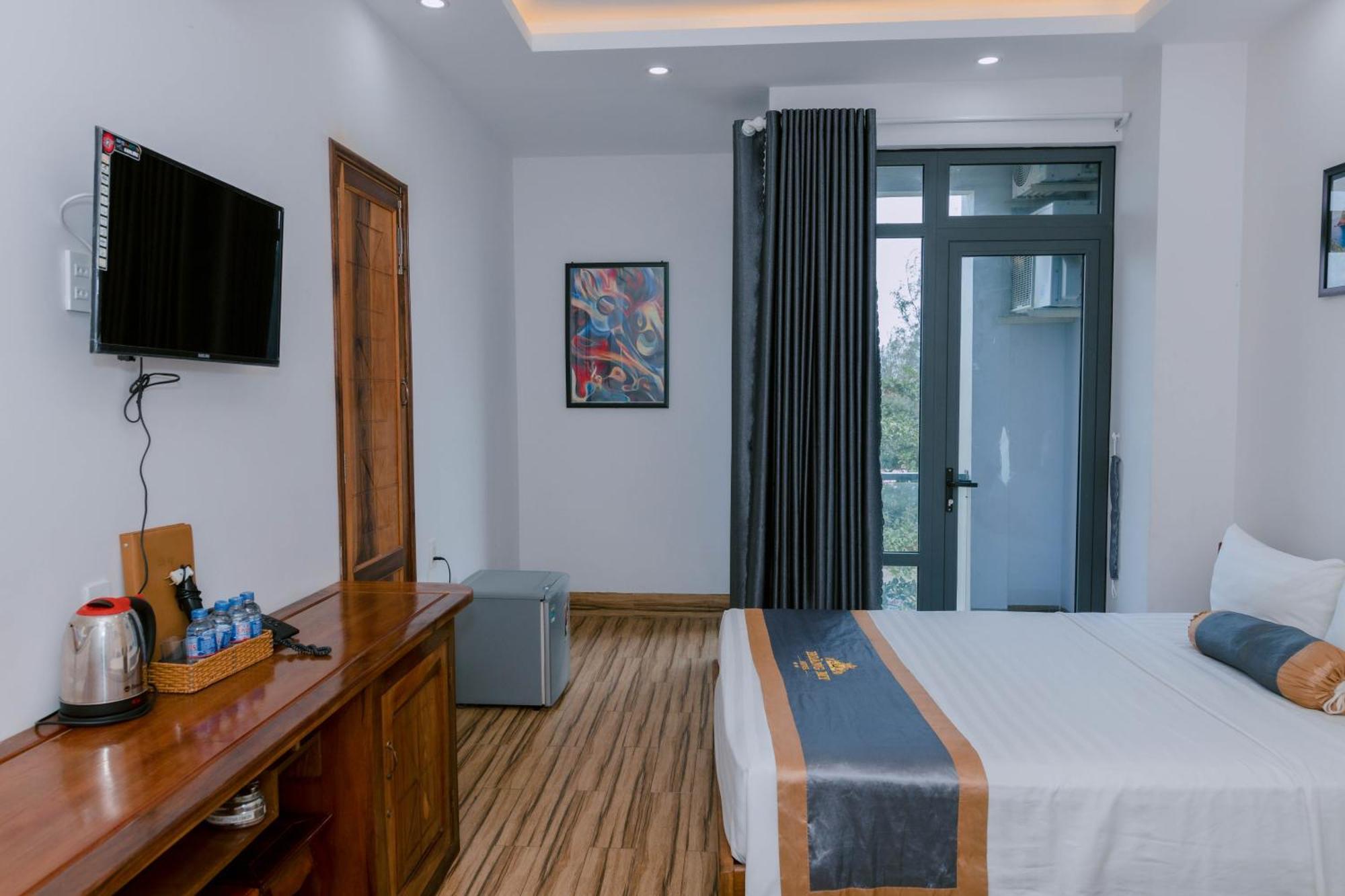Khach San Hoang My Hotell Tuy Hoa Exteriör bild