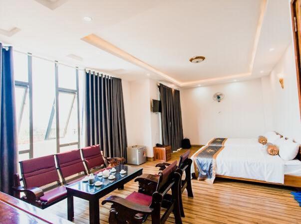 Khach San Hoang My Hotell Tuy Hoa Exteriör bild